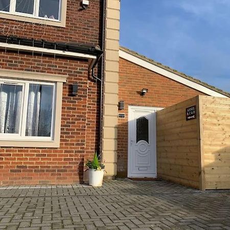 Apartment C, A One Bedroom Flat In South London Carshalton Exterior photo